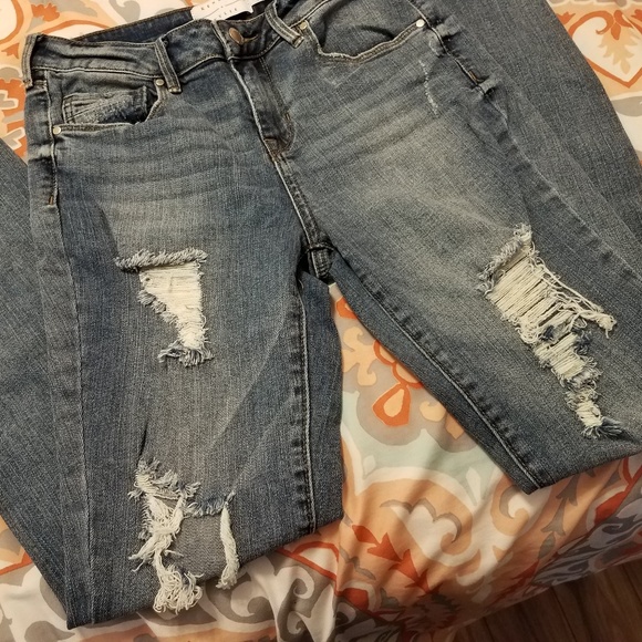 Kendall & Kylie Denim - NWOT Kendall+Kylie Destructed Jeans